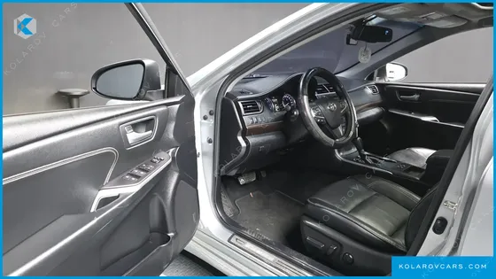 TOYOTA CAMRY 2.5 XLE