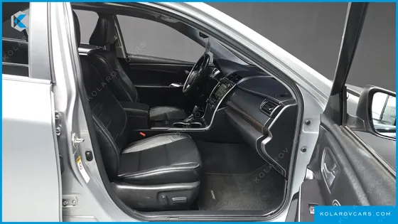 TOYOTA CAMRY 2.5 XLE