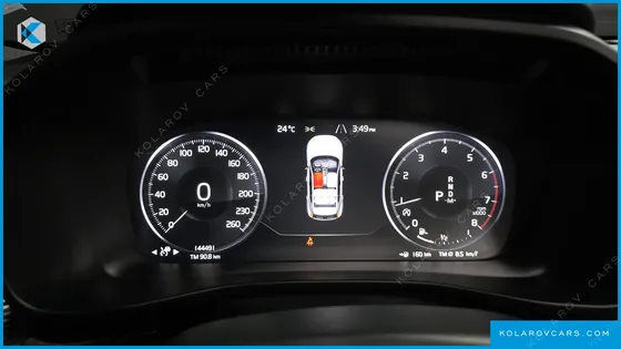 VOLVO XC40 T4 R-DESIGN