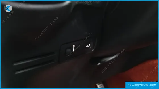 VOLVO XC40 T4 R-DESIGN