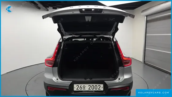 VOLVO XC40 T4 R-DESIGN