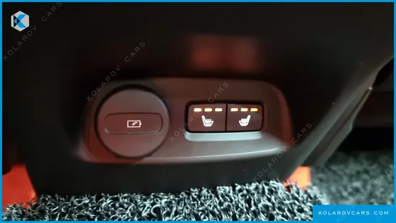 VOLVO XC40 B4 R-DESIGN
