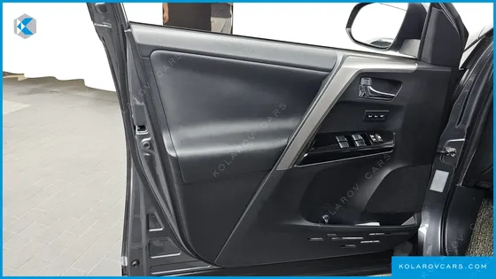 TOYOTA RAV4 2.5 4WD HYBRID