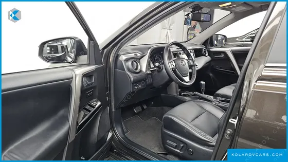 TOYOTA RAV4 2.5 2WD