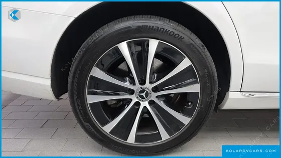 MERCEDES E-CLASS E300E 4MATIC EXCLUSIVE