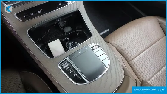 MERCEDES E-CLASS E300E 4MATIC EXCLUSIVE