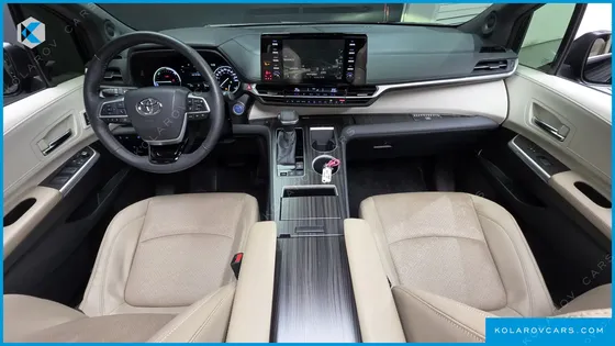 TOYOTA SIENNA 2.5 HYBRID AWD