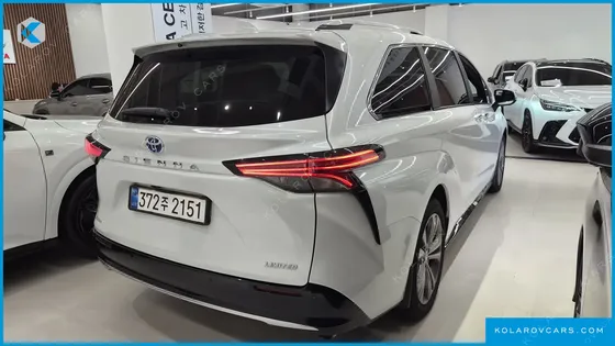 TOYOTA SIENNA 2.5 HYBRID 2WD