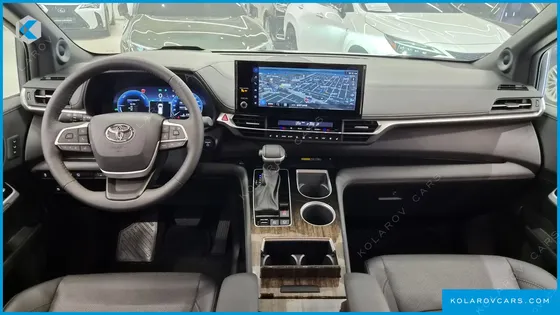 TOYOTA SIENNA 2.5 HYBRID 2WD