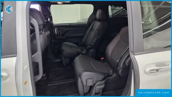 TOYOTA SIENNA 2.5 HYBRID 2WD