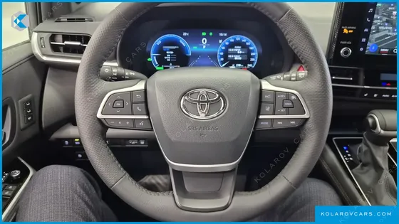 TOYOTA SIENNA 2.5 HYBRID 2WD