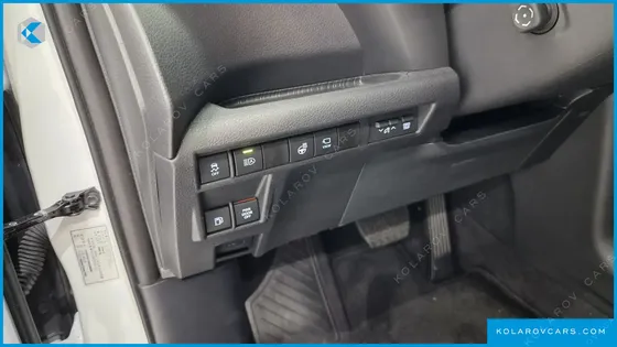 TOYOTA SIENNA 2.5 HYBRID 2WD