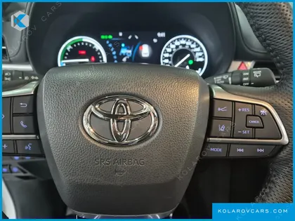 TOYOTA SIENNA 2.5 HYBRID 2WD