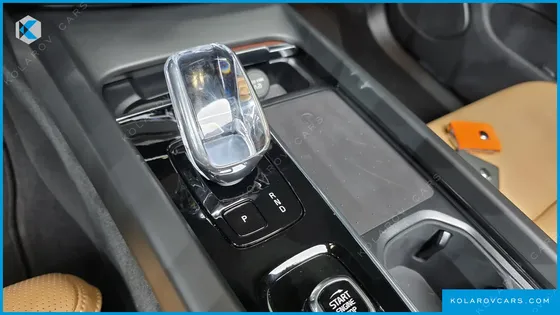 VOLVO XC60 T8 ULTRA BRIGHT