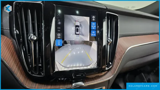 VOLVO XC60 T8 ULTRA BRIGHT