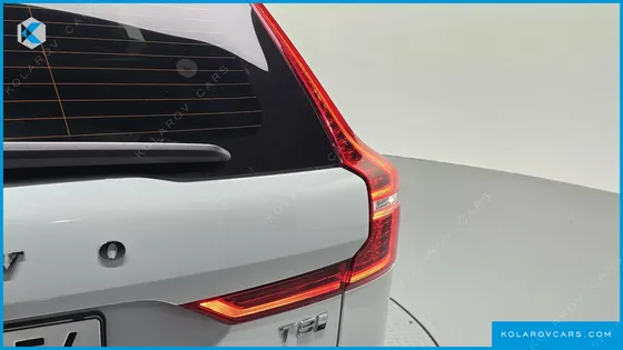 VOLVO XC60 T8 ULTRA BRIGHT