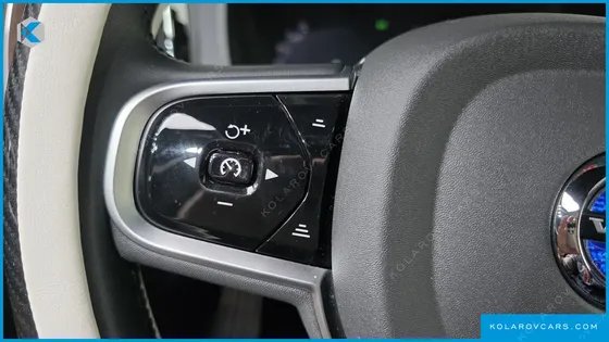 VOLVO XC60 T8 ULTRA BRIGHT