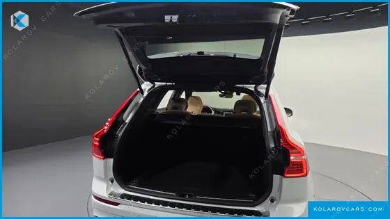 VOLVO XC60 T8 ULTRA BRIGHT
