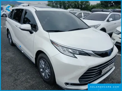 TOYOTA SIENNA 2.5 HYBRID AWD