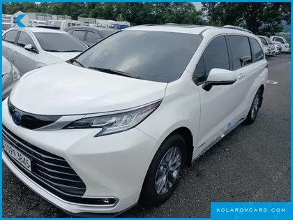 TOYOTA SIENNA 2.5 HYBRID AWD