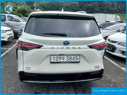 TOYOTA SIENNA 2.5 HYBRID AWD
