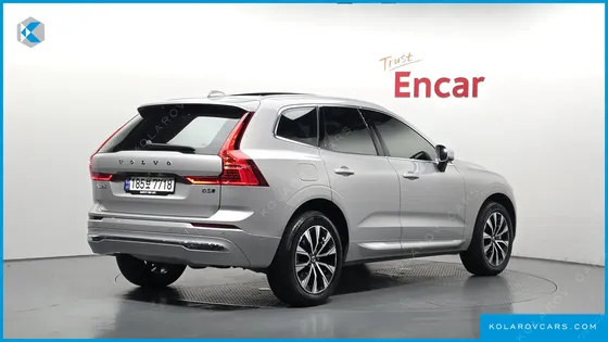 VOLVO XC60 B5 ULTIMATE BRIGHT