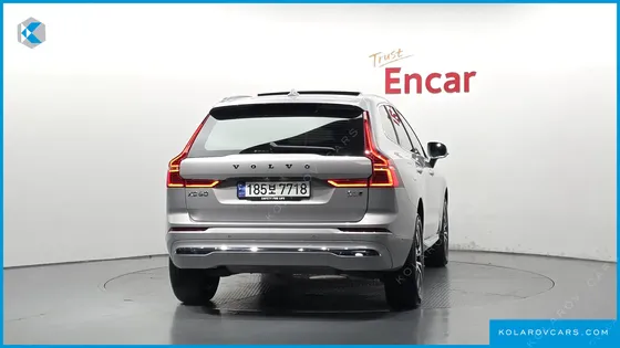VOLVO XC60 B5 ULTIMATE BRIGHT