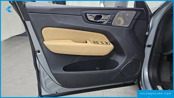 VOLVO XC60 D4 INSCRIPTION