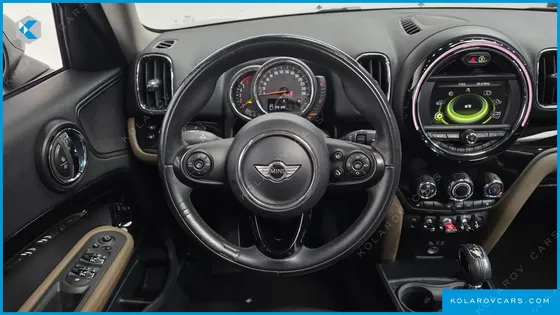 MINI COUNTRYMAN STANDARD