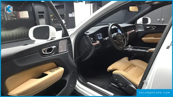 VOLVO XC60 T8 ULTIMATE BRIGHT