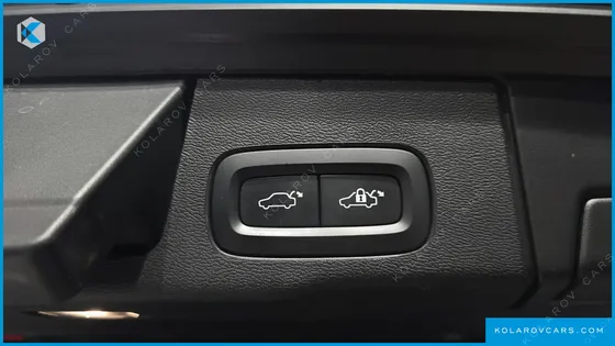 VOLVO XC60 T8 ULTIMATE BRIGHT