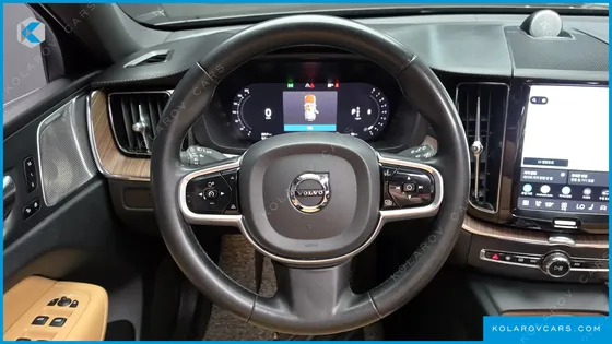 VOLVO XC60 B6 ULTIMATE BRIGHT