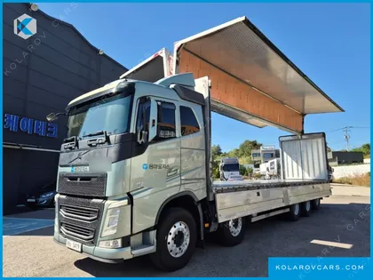 VOLVO CARGO TRUCK 10X4