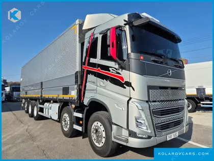 VOLVO CARGO TRUCK 10X4