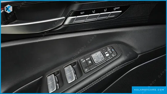 GENESIS EQ900 3.8 GDI AWD