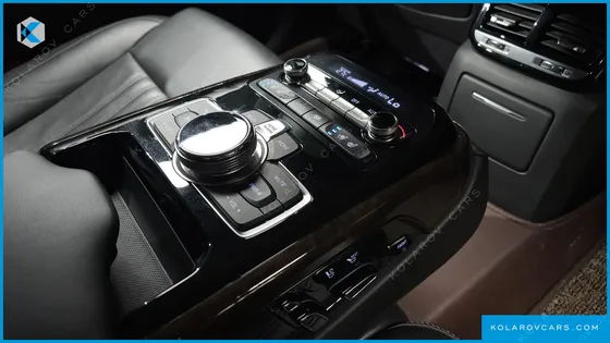 GENESIS EQ900 3.8 GDI AWD