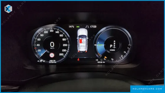 VOLVO XC60 T8 R-DESIGN