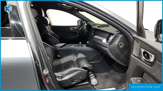 VOLVO XC60 T8 R-DESIGN