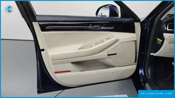 GENESIS EQ900 3.8 GDI AWD