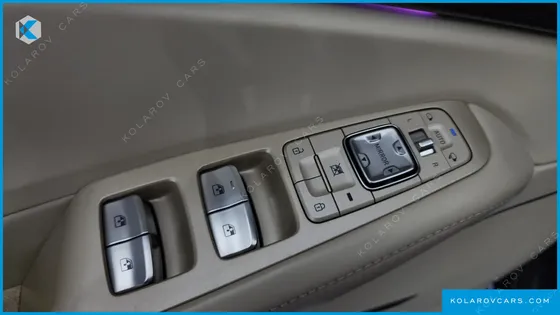GENESIS EQ900 3.8 GDI AWD