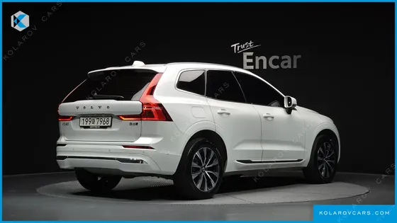 VOLVO XC60 B5 ULTRA BRIGHT