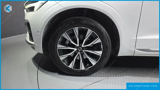 VOLVO XC60 B5 ULTRA BRIGHT