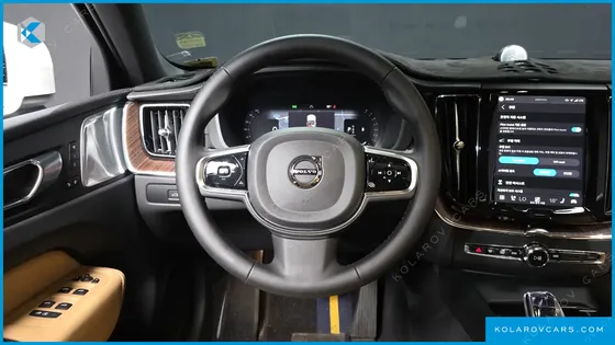 VOLVO XC60 B5 ULTRA BRIGHT
