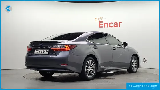 LEXUS ES SUPREME