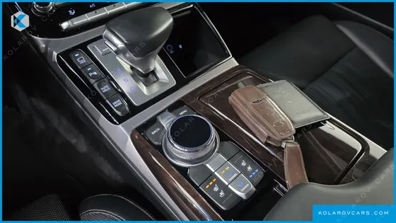 GENESIS EQ900 3.8 GDI AWD