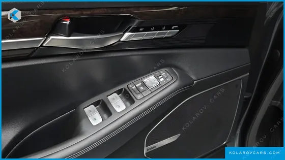 GENESIS EQ900 3.8 GDI AWD