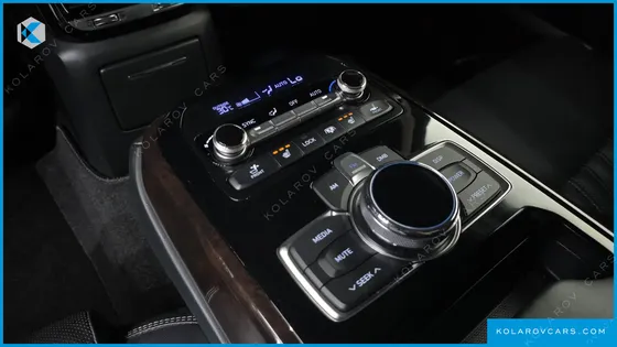GENESIS EQ900 3.8 GDI AWD