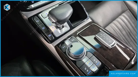 GENESIS EQ900 3.8 GDI AWD