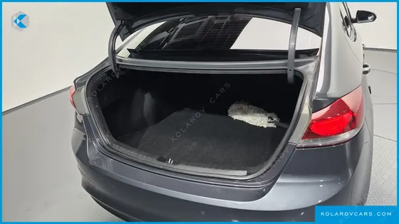 HYUNDAI ELANTRA (AVANTE) 1.6 GDI SMART