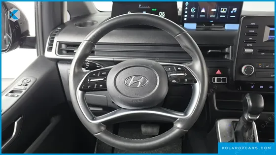 HYUNDAI STARIA L3.5 CARGO 5-SEATER